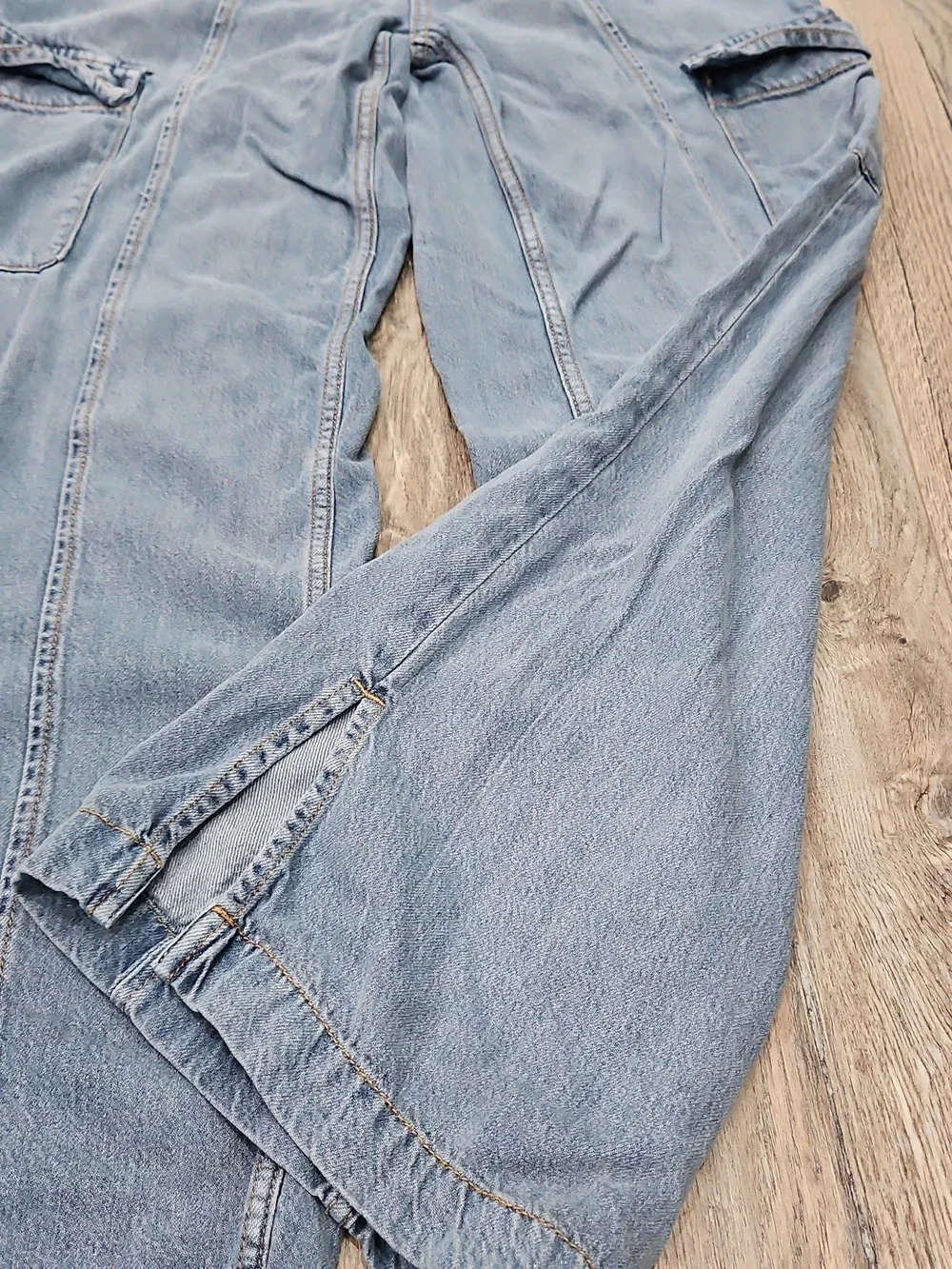 Light Wash Denim Cargo Jeans Slitted Bottom - Picture 2 of 6